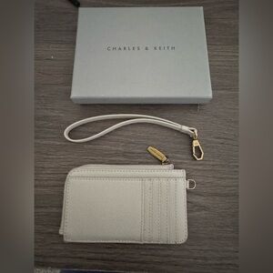 Card case cream